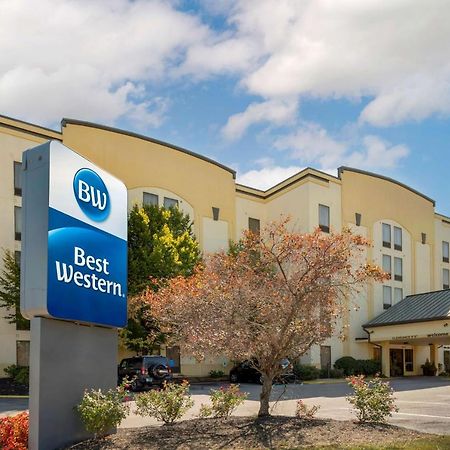 Best Western Louisville East Inn & Suites Buitenkant foto