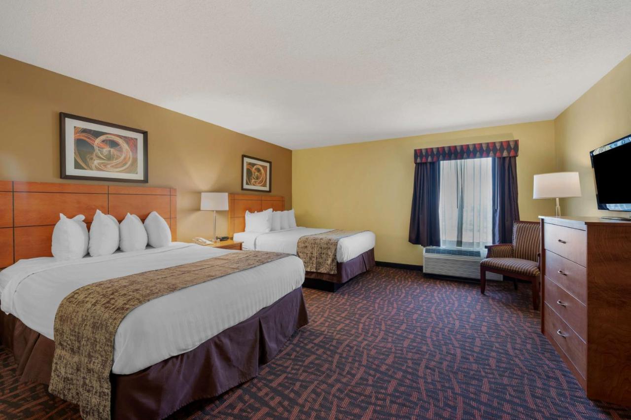 Best Western Louisville East Inn & Suites Buitenkant foto