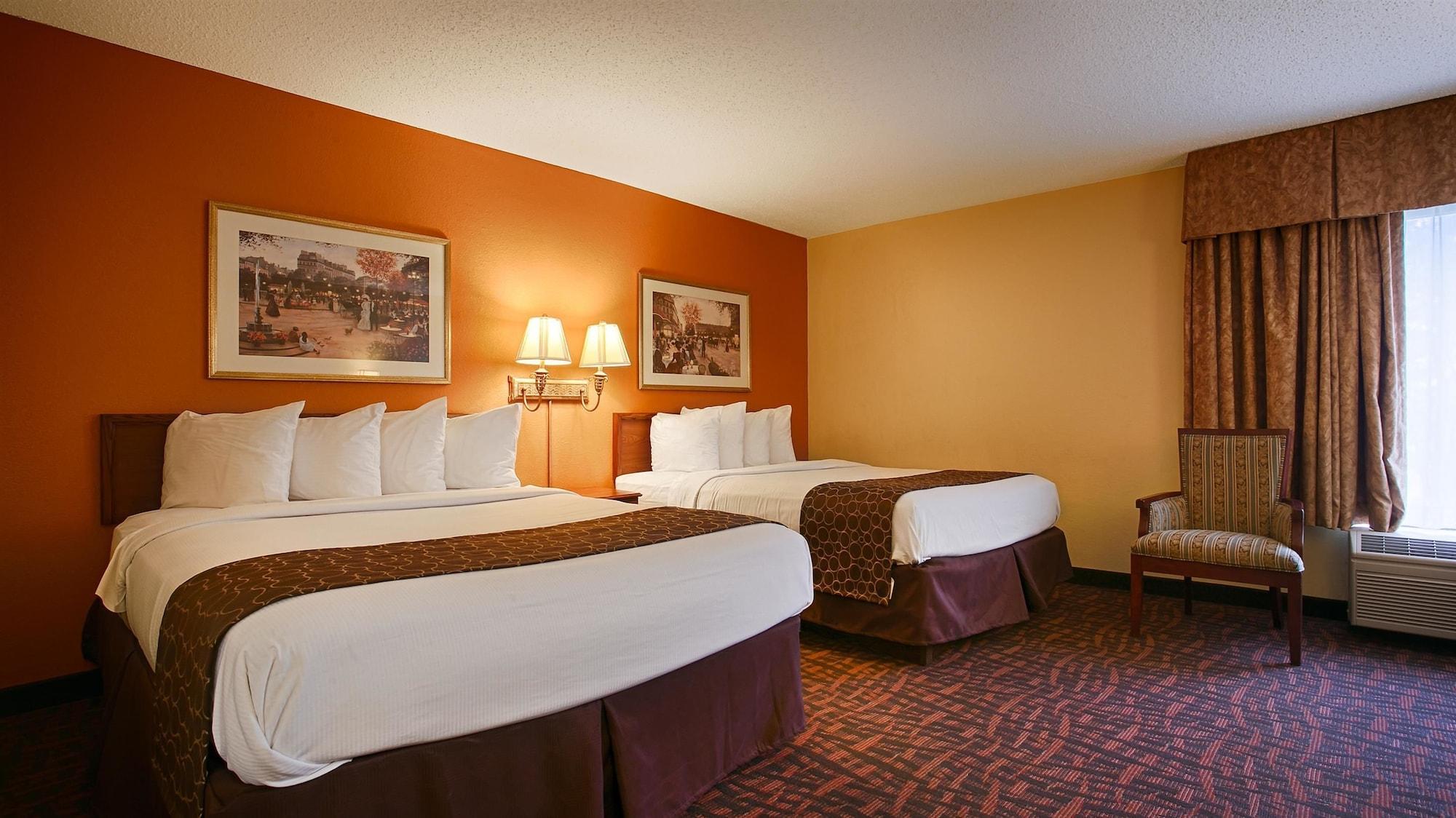 Best Western Louisville East Inn & Suites Buitenkant foto