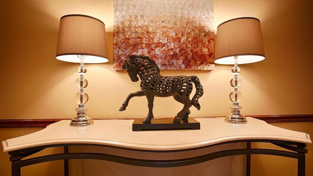 Best Western Louisville East Inn & Suites Buitenkant foto