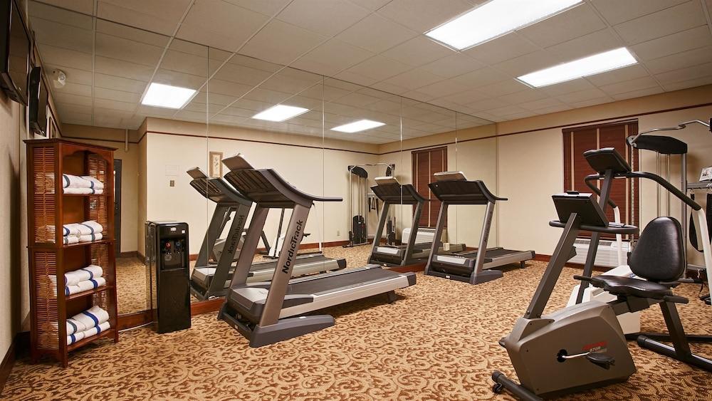 Best Western Louisville East Inn & Suites Buitenkant foto